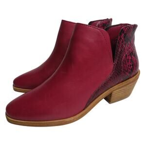 New VINCE CAMUTO Abrinna Burgundy Leather Snake Print Bootie